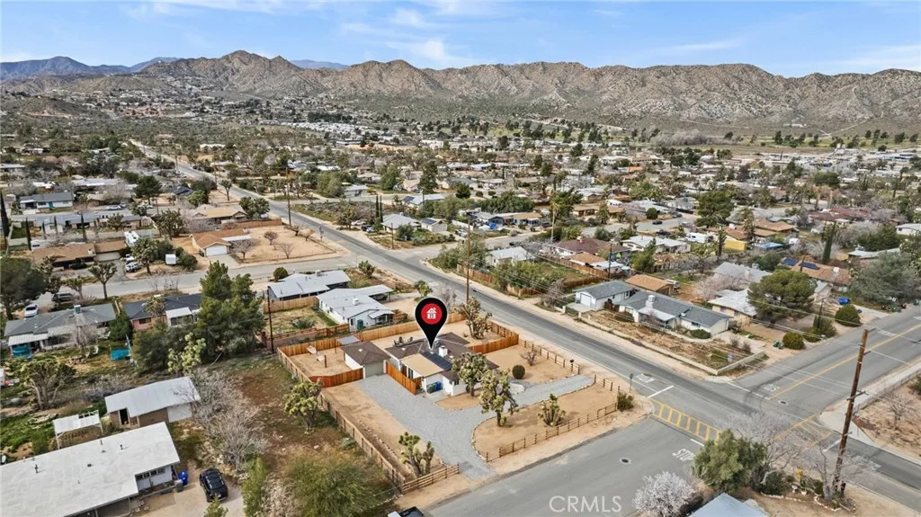 55585 Onaga, Yucca Valley, California 92284 home-pic-42