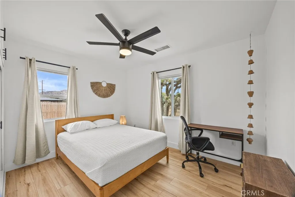 55585 Onaga, Yucca Valley, California 92284 home-pic-20