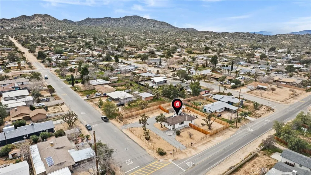 55585 Onaga, Yucca Valley, California 92284 home-pic-39