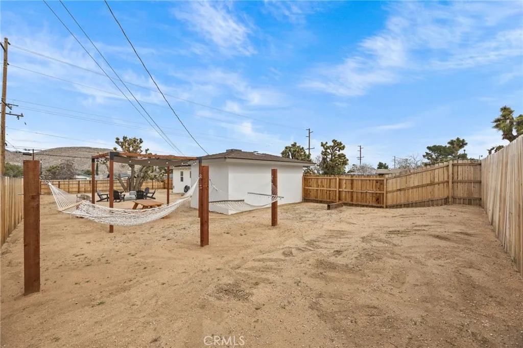 55585 Onaga, Yucca Valley, California 92284 home-pic-29