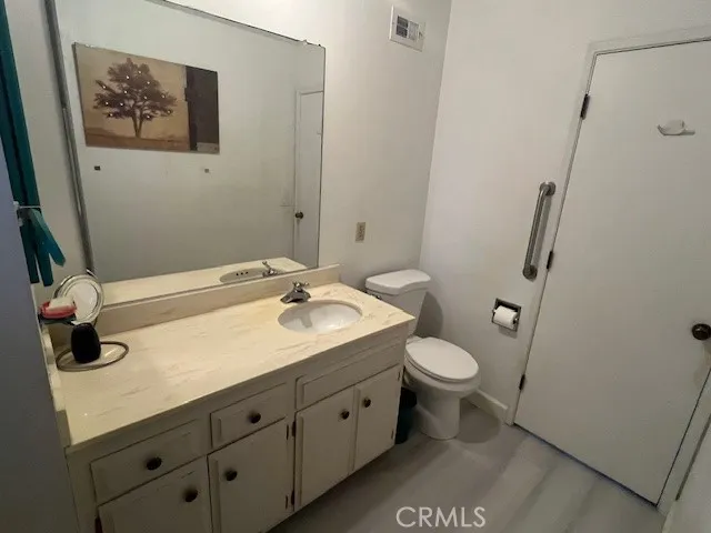 1140 Amberwood Drive, Hemet, California 92543 home-pic-33