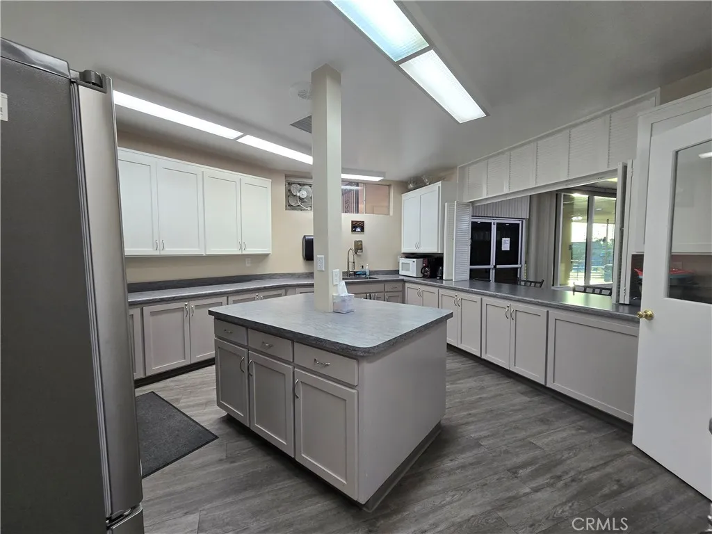 1140 Amberwood Drive, Hemet, California 92543 home-pic-53