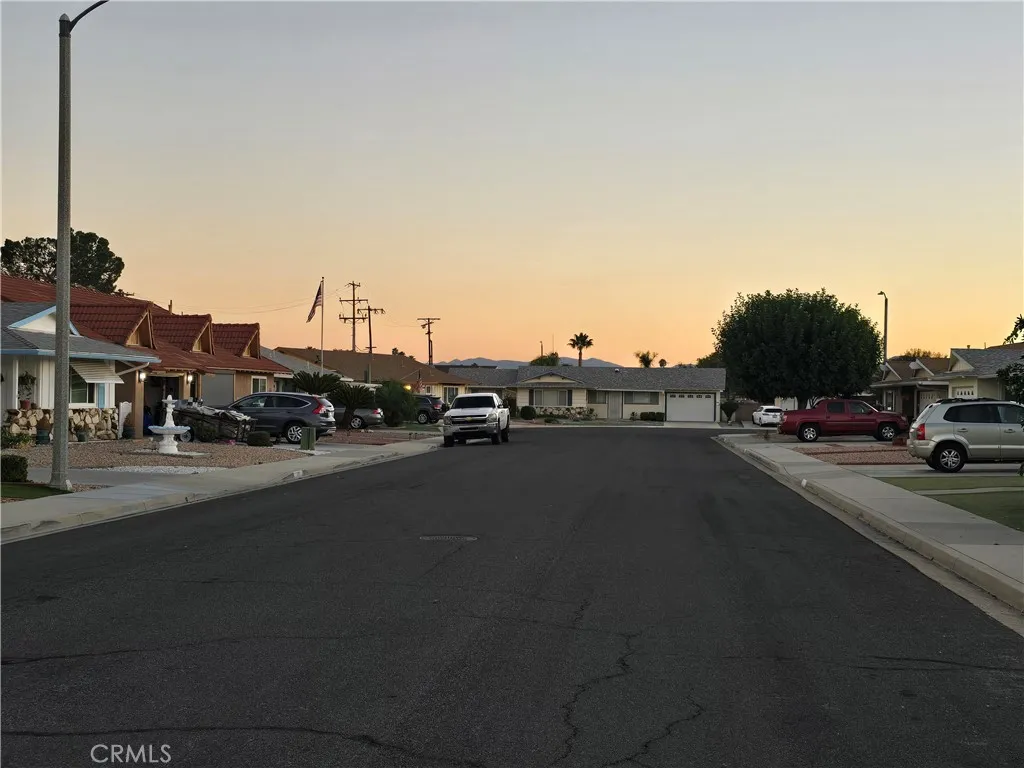 1140 Amberwood Drive, Hemet, California 92543 home-pic-68