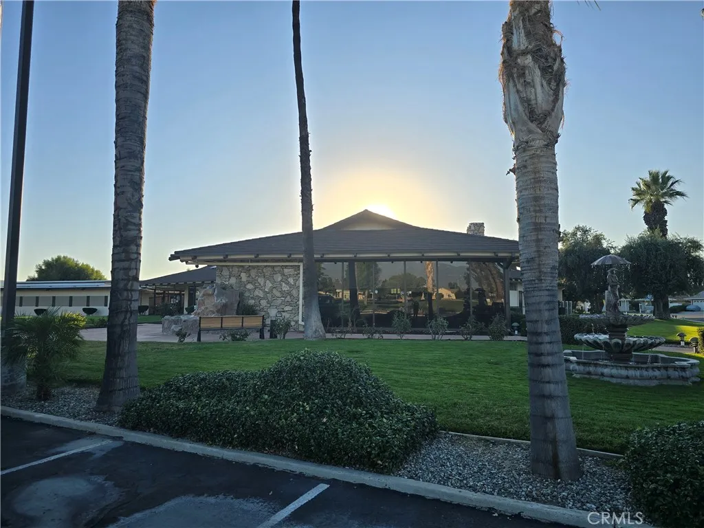 1140 Amberwood Drive, Hemet, California 92543 home-pic-38