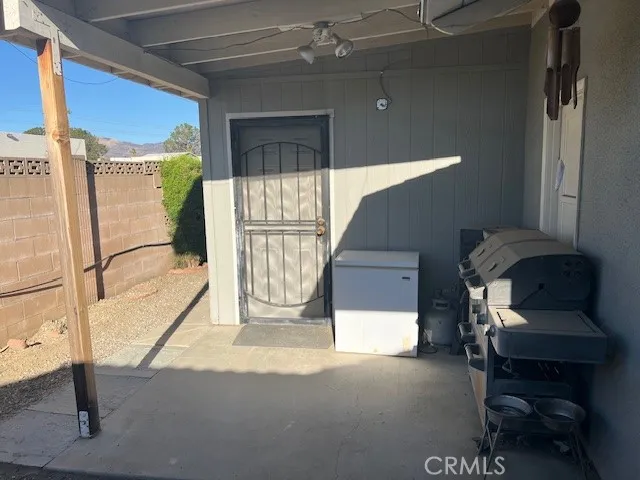 1140 Amberwood Drive, Hemet, California 92543 home-pic-9