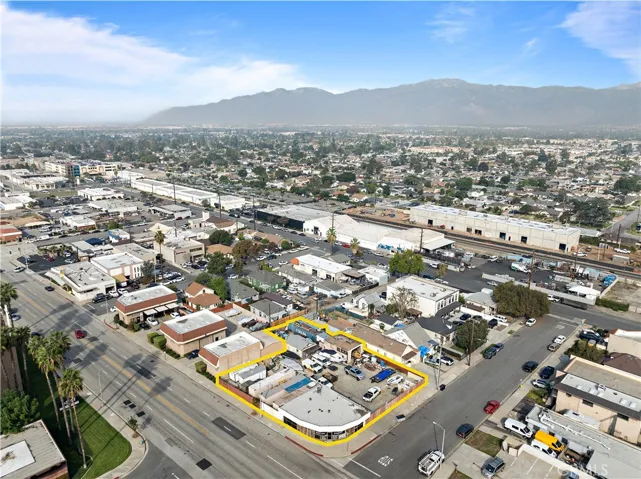 279 E San Bernardino E, Covina, California 91723