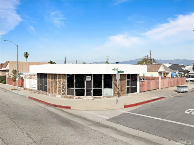 279 E San Bernardino E, Covina, California 91723
