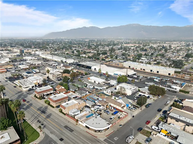 279 E San Bernardino E, Covina, California 91723
