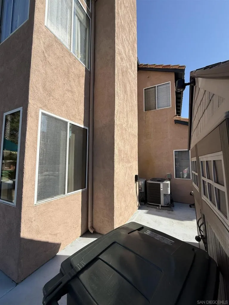 , Escondido, California 92029 home-pic-16