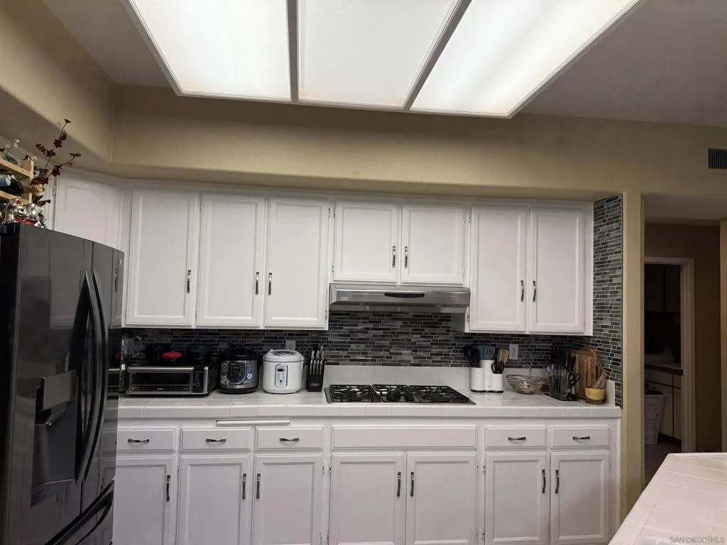, Escondido, California 92029 home-pic-13