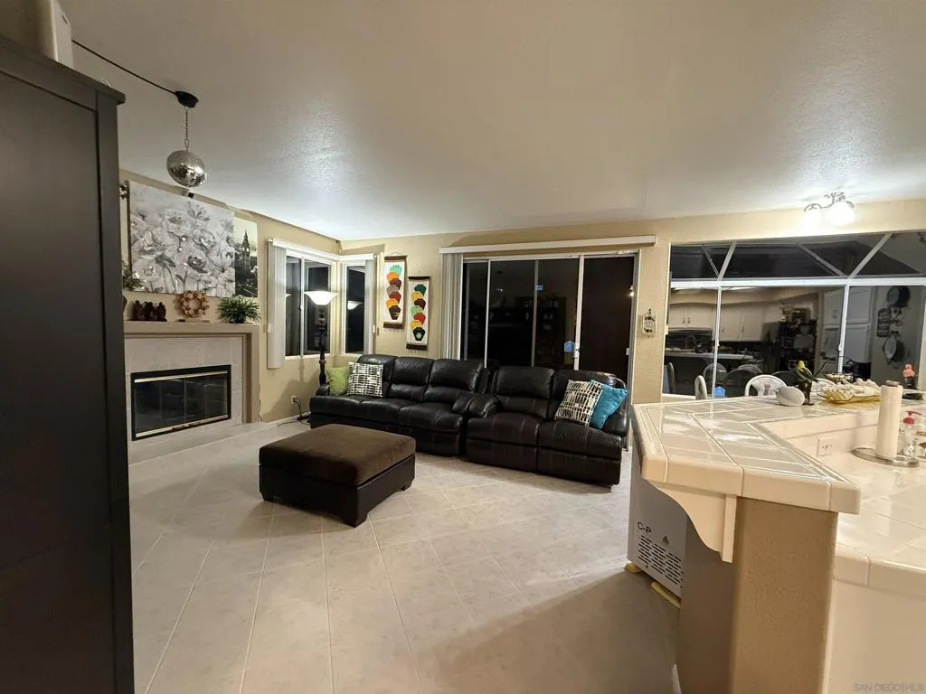 , Escondido, California 92029 home-pic-31