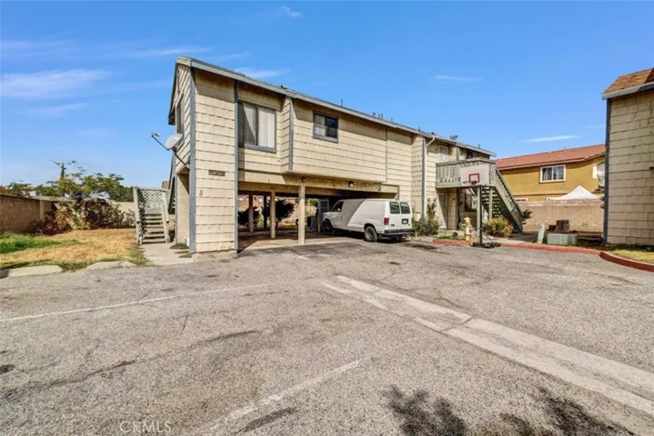 8582 Tamarind, Fontana, California 92335
