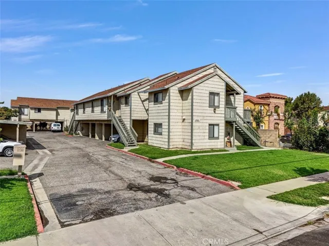 8582 Tamarind, Fontana, California 92335