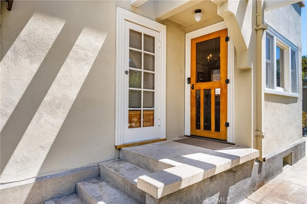 155 N Cleveland Street, Orange, California 92866 home-pic-21