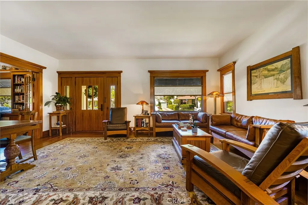 155 N Cleveland Street, Orange, California 92866 home-pic-6