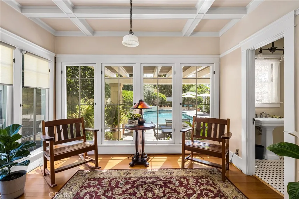 155 N Cleveland Street, Orange, California 92866 home-pic-7