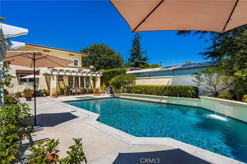 155 N Cleveland Street, Orange, California 92866 home-pic-32