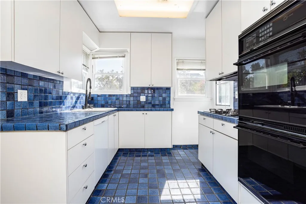 6225 Morella, North Hollywood, California 91606 home-pic-6