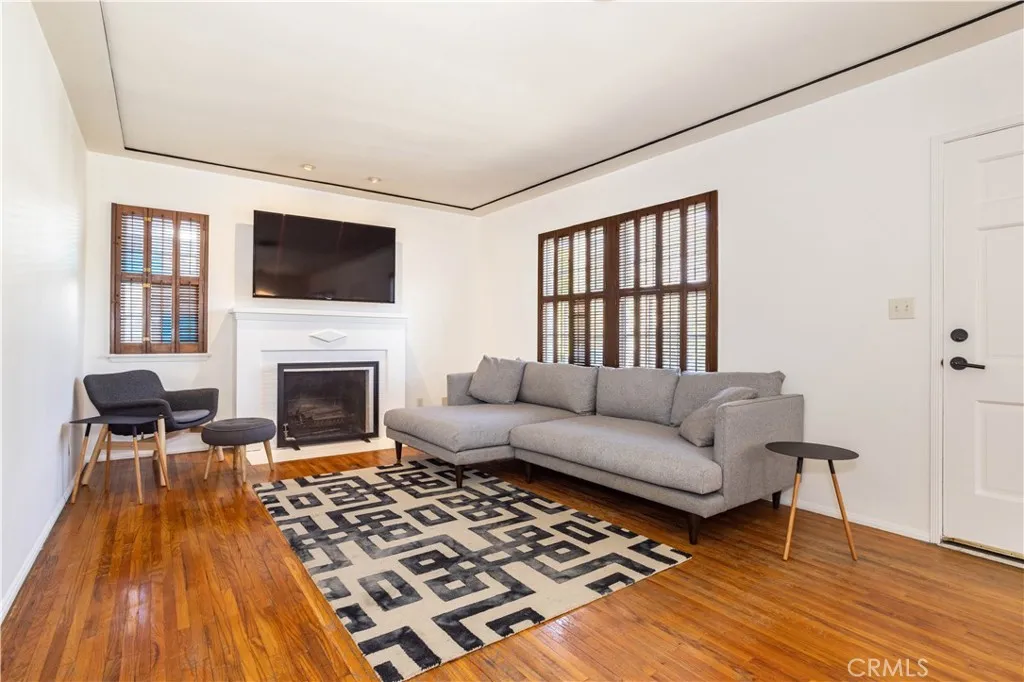 6225 Morella, North Hollywood, California 91606 home-pic-2