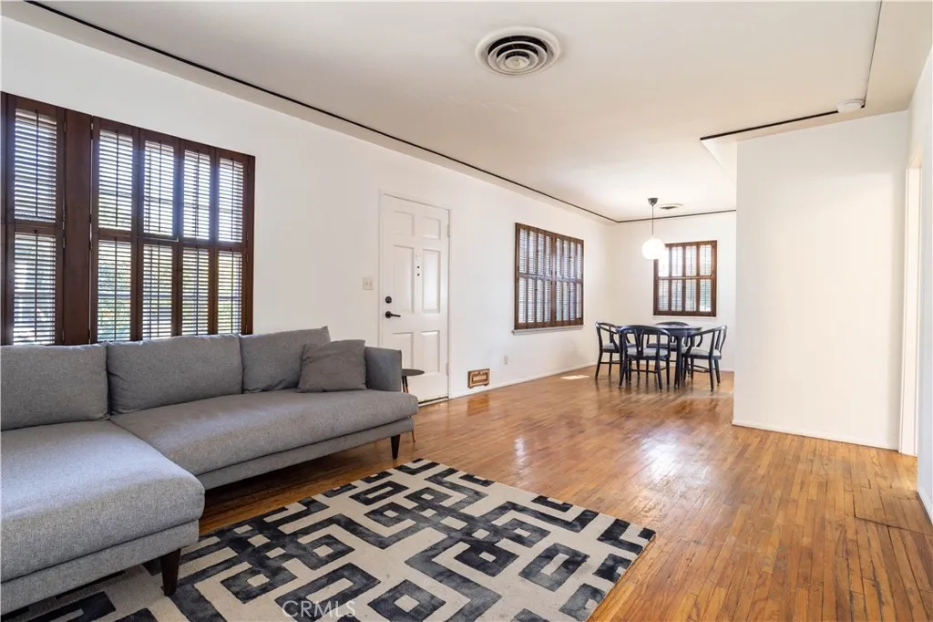 6225 Morella, North Hollywood, California 91606 home-pic-3