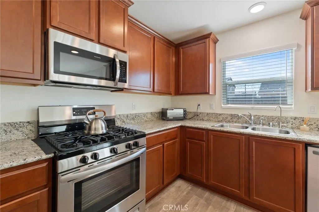 802 Reisling, Coalinga, California 93210 home-pic-8