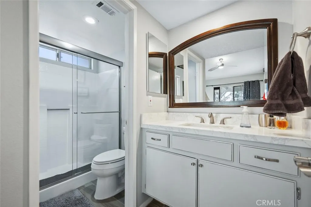 28123 Seco Canyon 94, Saugus, California 91390 home-pic-20