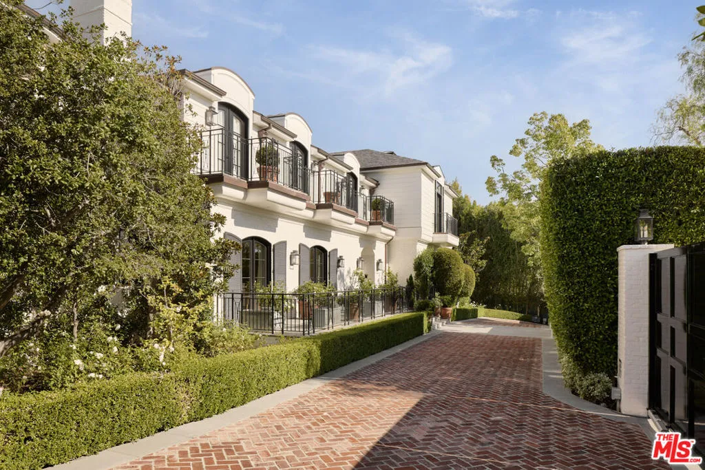 250 N Carolwood Drive, Los Angeles, California 90077 home-pic-1