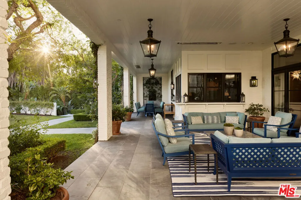 250 N Carolwood Drive, Los Angeles, California 90077 home-pic-22