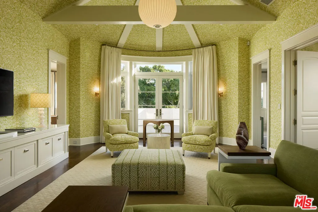 250 N Carolwood Drive, Los Angeles, California 90077 home-pic-17