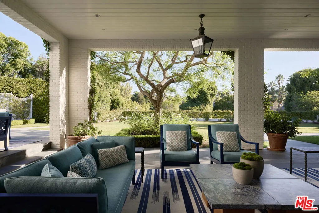 250 N Carolwood Drive, Los Angeles, California 90077 home-pic-20