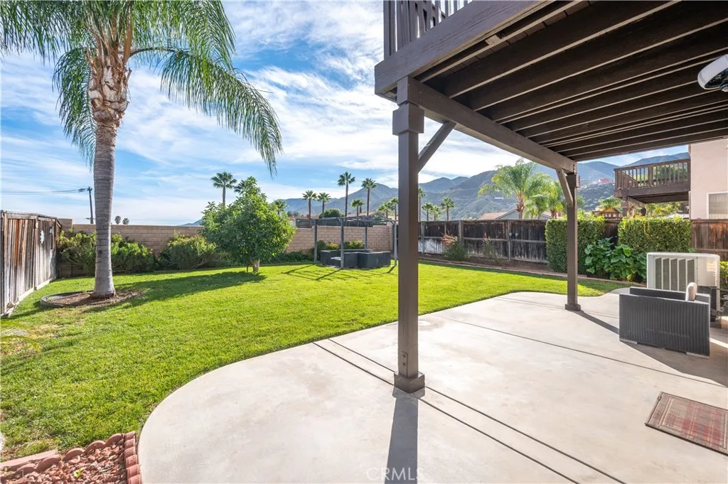 33108 Windward Way, Lake Elsinore, California 92530 home-pic-32