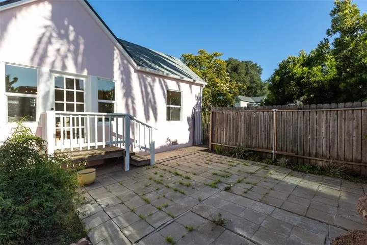 442 Buchon, San Luis Obispo, California 93401