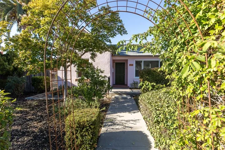 442 Buchon, San Luis Obispo, California 93401