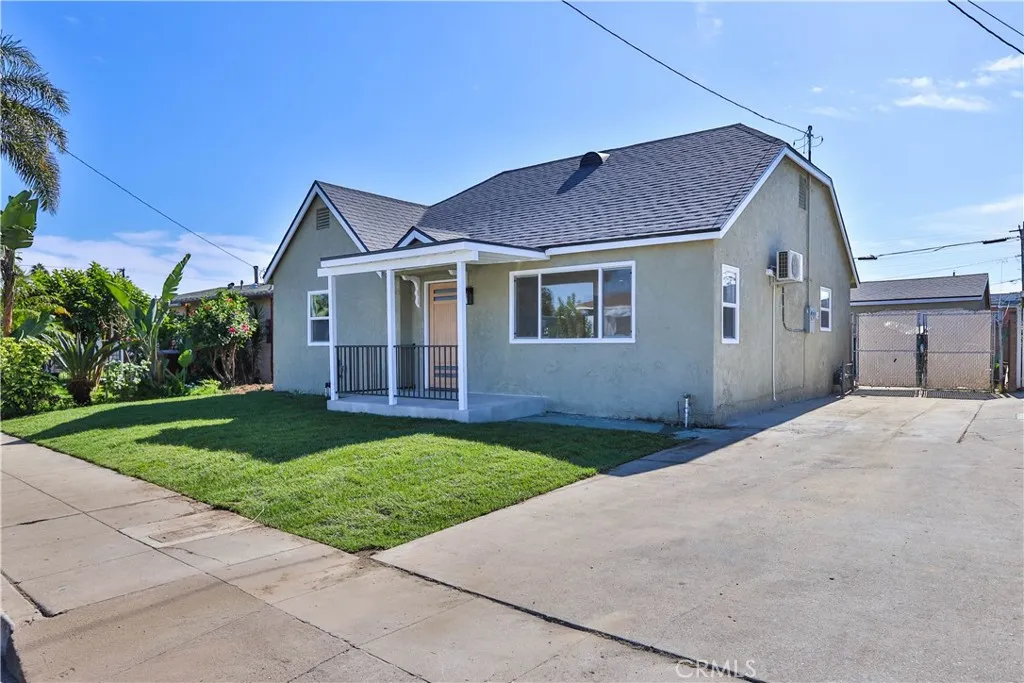 922 W School, Compton, California 90220 home-pic-0