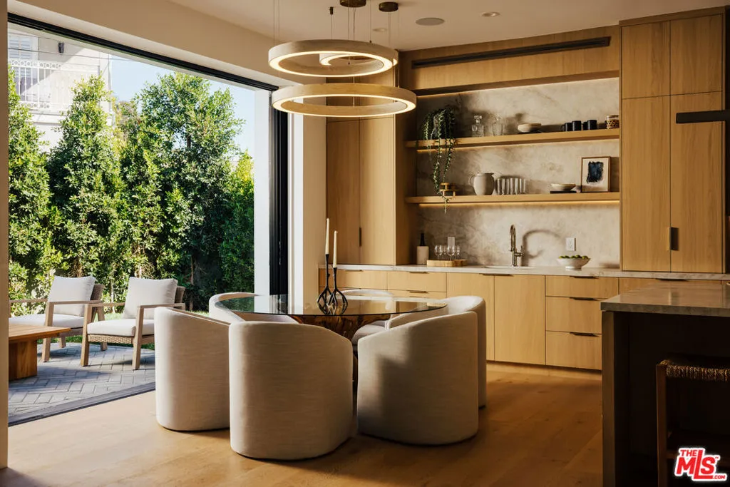 162 N Rexford Drive, Beverly Hills, California 90210 home-pic-7