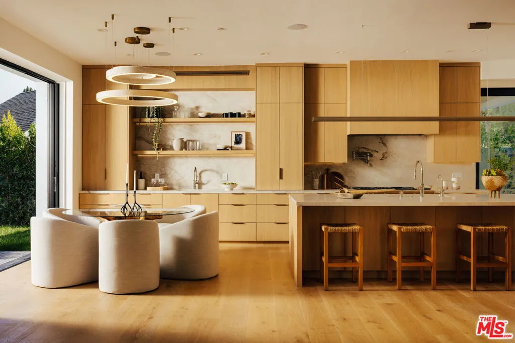 162 N Rexford Drive, Beverly Hills, California 90210 home-pic-8