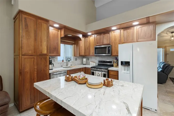 25047 Parkcrest Drive, Murrieta, California 92562