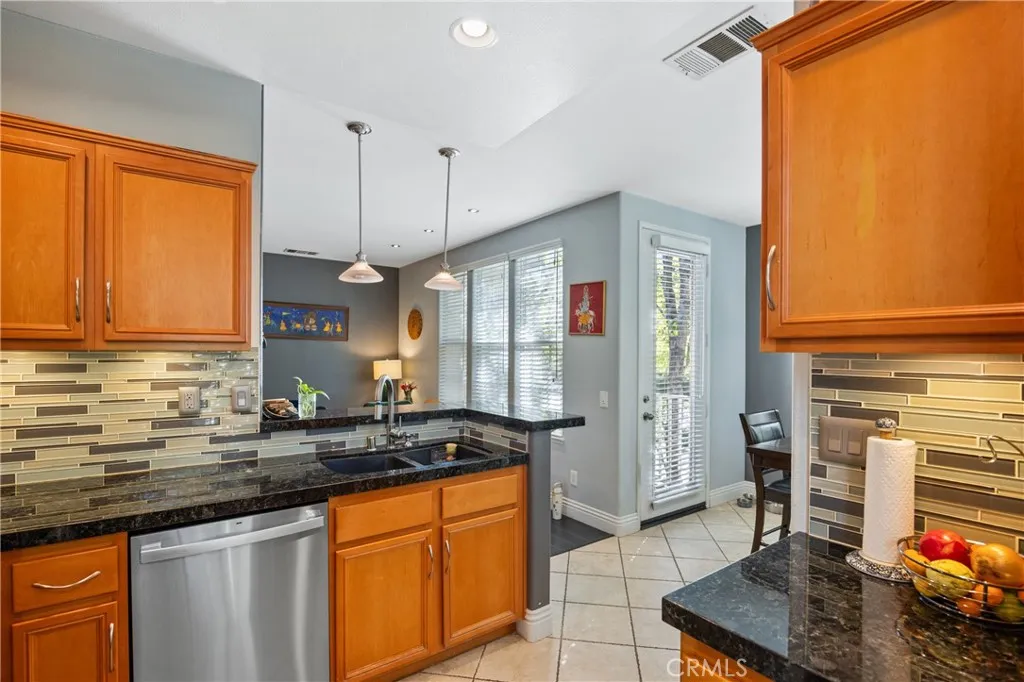 24120 Victoria 47, Valencia, California 91355 home-pic-15