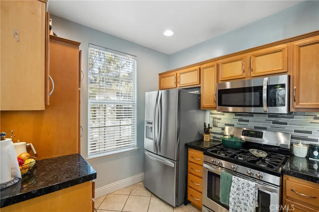 24120 Victoria 47, Valencia, California 91355 home-pic-13