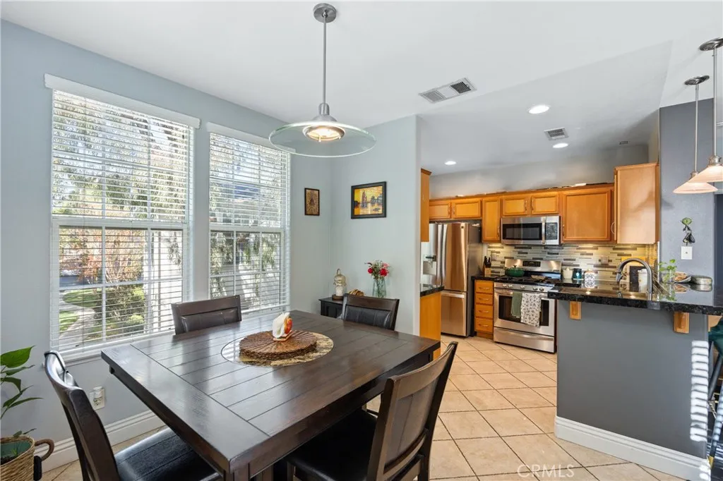 24120 Victoria 47, Valencia, California 91355 home-pic-5