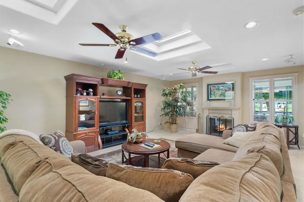 41 Don Quixote Drive, Rancho Mirage, California 92270 home-pic-17