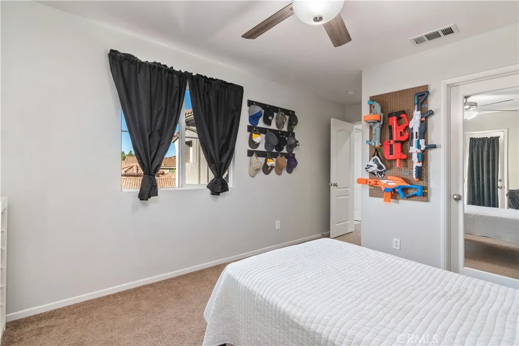 32736 Cottonwood Road, Winchester, California 92596 home-pic-32