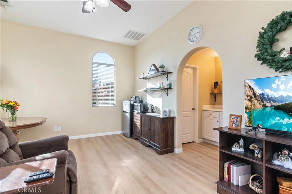 32736 Cottonwood Road, Winchester, California 92596 home-pic-8
