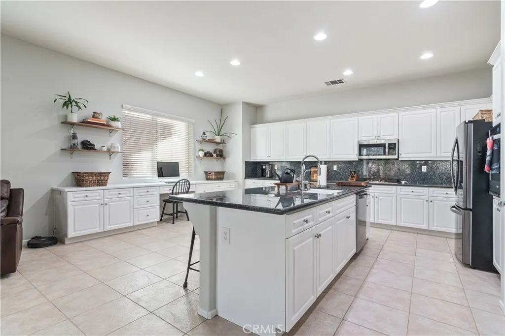 32736 Cottonwood Road, Winchester, California 92596 home-pic-27