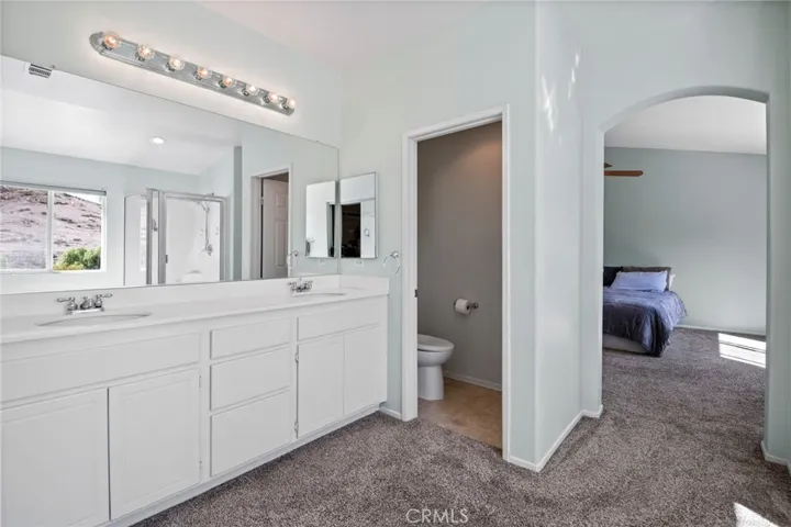 Upper Level - Primary Bathroom