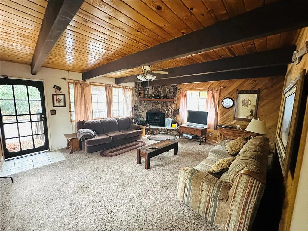 610 Holmes, Sugarloaf, California 92386 home-pic-3