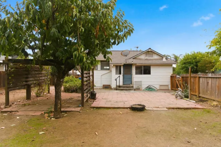 30 Chester Avenue, San Martin, California 95046