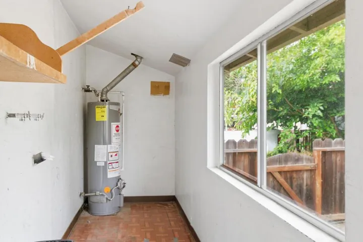 30 Chester Avenue, San Martin, California 95046