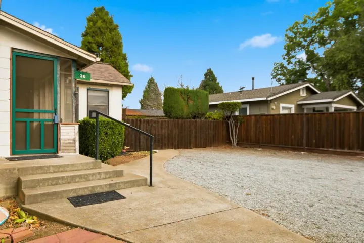 30 Chester Avenue, San Martin, California 95046