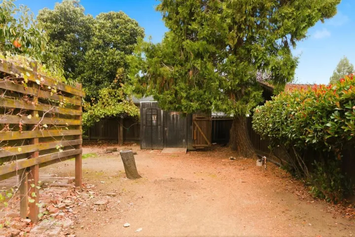 30 Chester Avenue, San Martin, California 95046